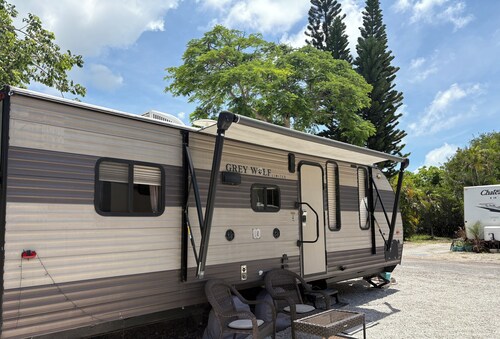 🌴 TROPICAL RETREAT 🌴 RV in the Keys
