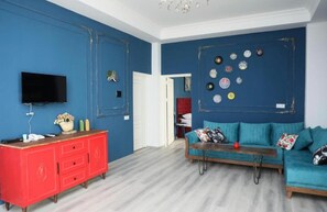 Luxury Room, 1 King Bed, Sea View | Premium bedding, down comforters, Select Comfort beds, free minibar - NovART Gallery&Sea Hotel (Sumqayit)