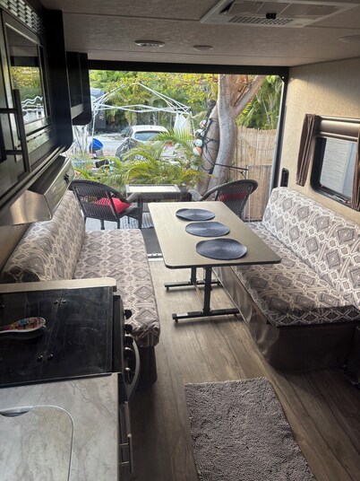 🌴 TROPICAL RETREAT 🌴 RV IN THE KEYS 🌴