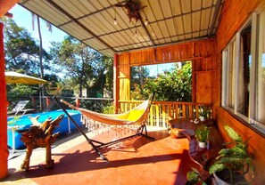 Property grounds - Charming B&B with Fitness Room and WiFi in Enchanting Lipa (Lipa)