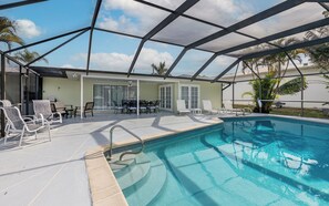 Piscine extérieure