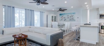 Beautiful Waterfront Heated Pool Home Yacht Club Direct Gulf Access