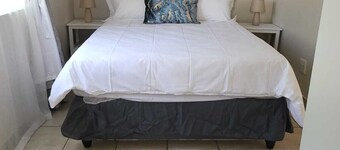 Cozy 1-Bedroom Apartment in the heart of Bellville.