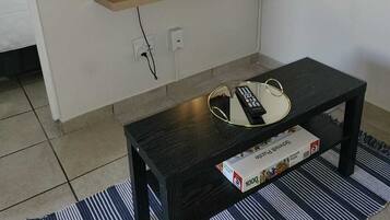 1 habitación, wifi y ropa de cama