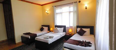 6 chambres, fer et planche Ă repasser, Wi-Fi, draps fournis