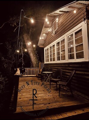 Terrace/patio - River Bend (Ponchatoula)