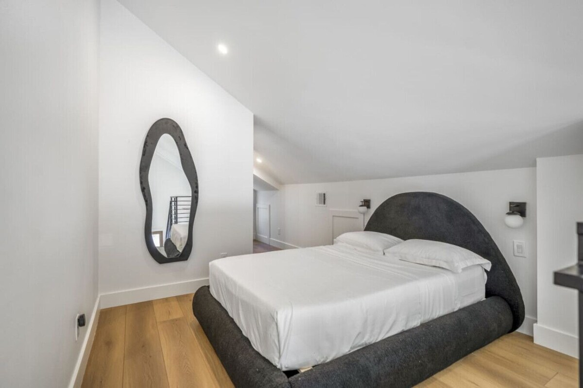 Photo 10 of O`Four Lofts North, Luxury Cabin Retreat