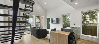O`Four Lofts North, Luxury Cabin Retreat