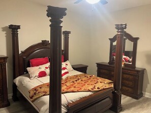 2 habitaciones, tabla de planchar con plancha, wifi y ropa de cama 