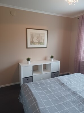 2 chambres, fer et planche Ă repasser, lit parapluie, Wi-Fi gratuit