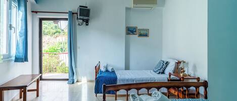 1 bedroom, iron/ironing board, free WiFi, bed sheets