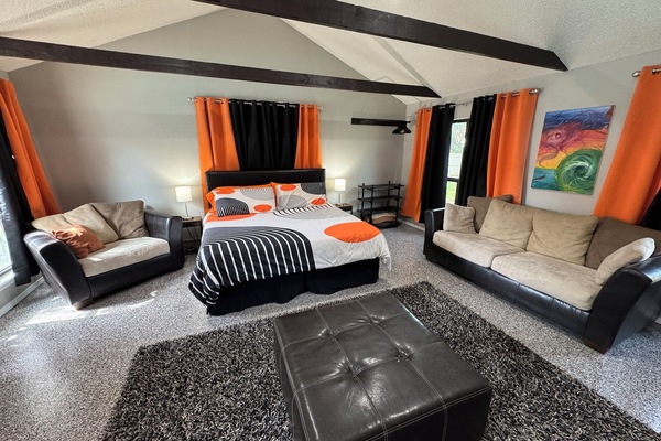 Bedroom/Living Suite
