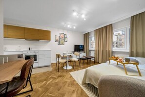 1 sovrum, skrivbord, strykjärn/strykbräda och gratis wi-fi