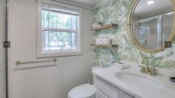 Douche, serviettes fournies