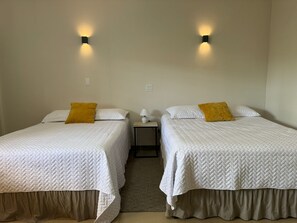 1 Schlafzimmer, Reisekinderbett, WLAN, Bettwäsche