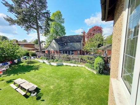 Terrace/patio. Beautiful 9-bedroom house with WiFi in charming Coventry