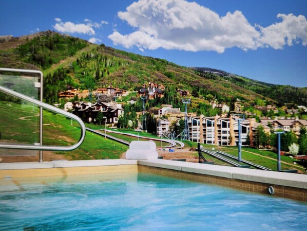 Piscina a l'aire lliure 