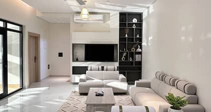 chalet peoni is located in sur /Qalhat which is beteen wadi shab and sur city