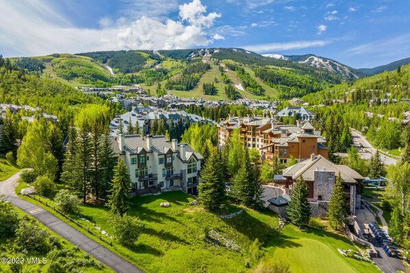 Exterior - Fabulous 4-bedroom Townhome in Beaver Creek (Beaver Creek)