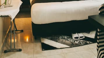 Frette Italian sheets, premium bedding, pillow-top beds, minibar