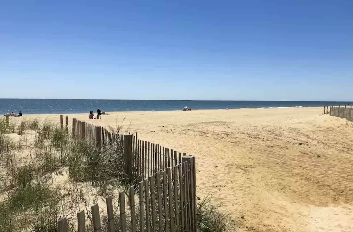 靠近海滩