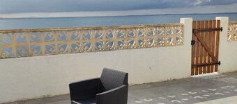 La perle de sete !!! Maison bord de l'Étang Pets welcome on request 