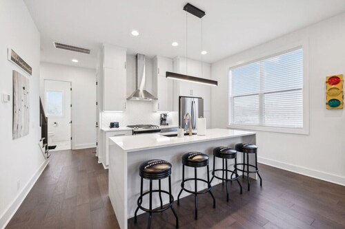 American Talladega Nights - Downtown with Hot Tub