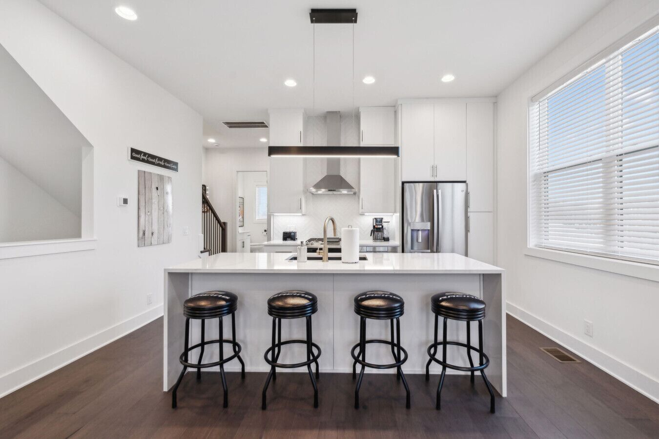 冰箱、微波炉、烤箱、炉灶