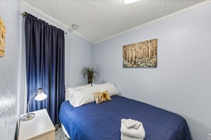 1 Schlafzimmer, Schreibtisch, Bügeleisen/Bügelbrett, kostenloses WLAN