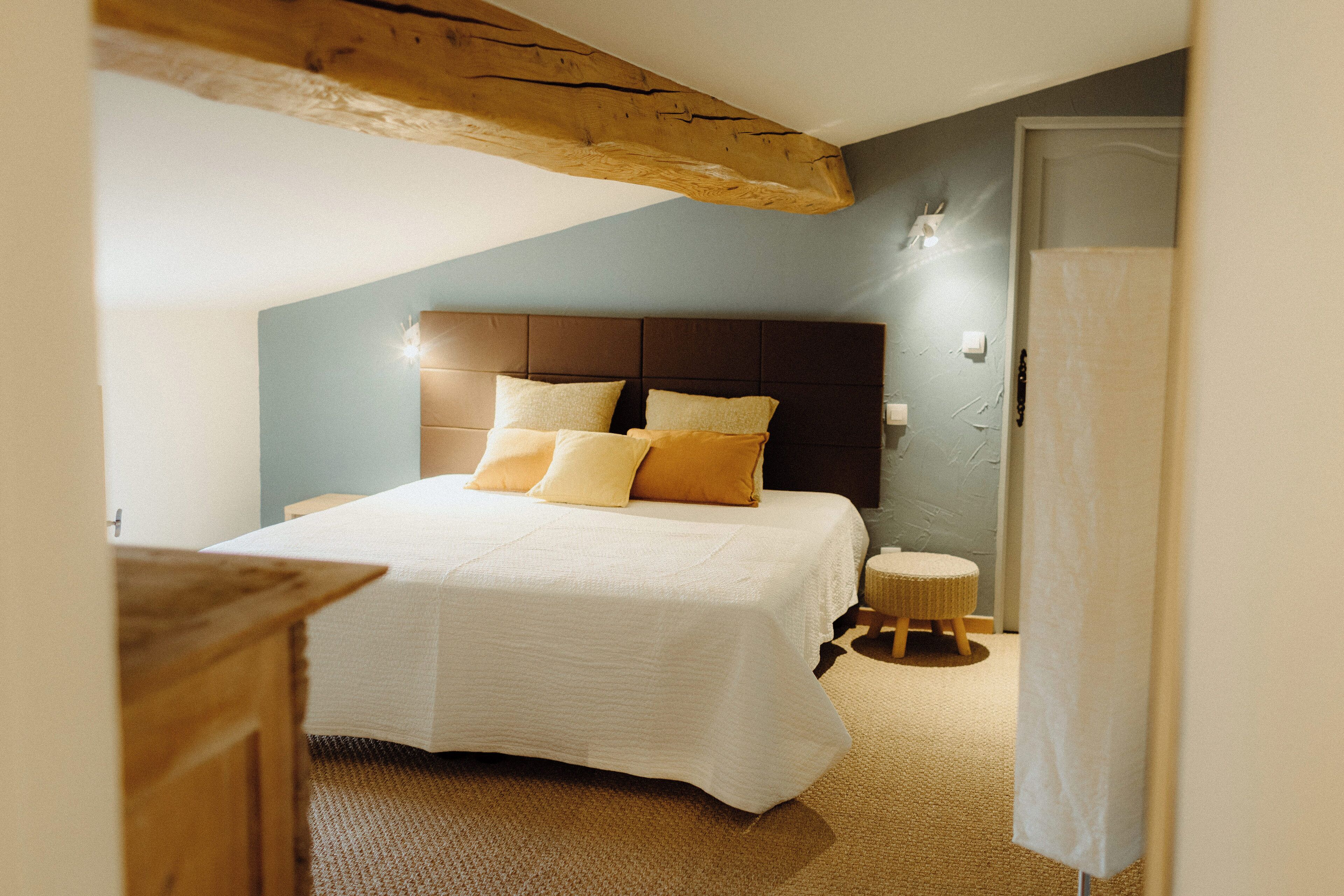 7 多间卧室、办公桌、旅行婴儿床、免费 WiFi