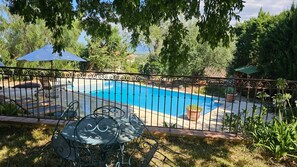 Piscine extérieure, piscine chauffée