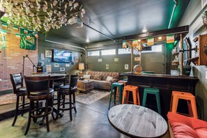 酒吧（店内）