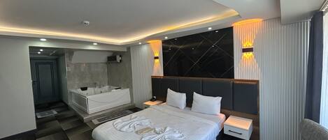 Camera, 1 camera da letto, idromassaggio | Biancheria da letto di alta qualità, materassi Select Comfort, minibar