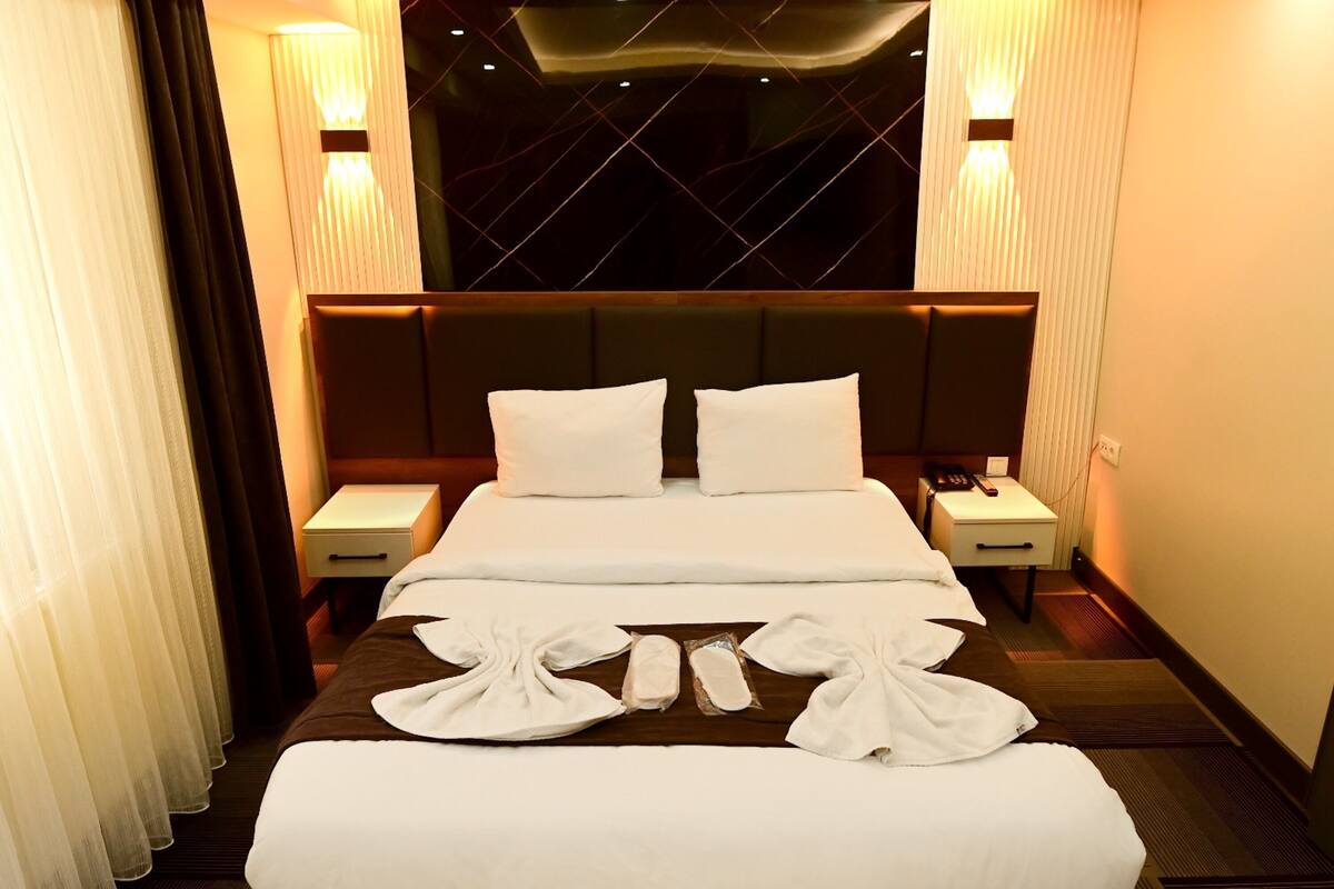 家庭客房, 多間臥室, 熱水浴缸 | 高級寢具、Select Comfort 床墊、迷你吧、書桌