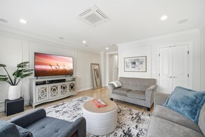 Smart TV, DVD player, stereo