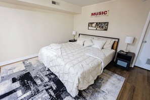 1 bedroom, desk, iron/ironing board, free WiFi