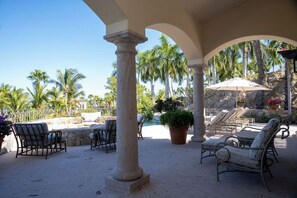 Outdoor dining - Beautiful Private Casita in Villas Del Mar, Palmilla (San José del Cabo)