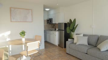 Classic Suite | Living area