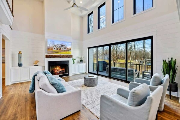 Smart TV, fireplace, video games, offices