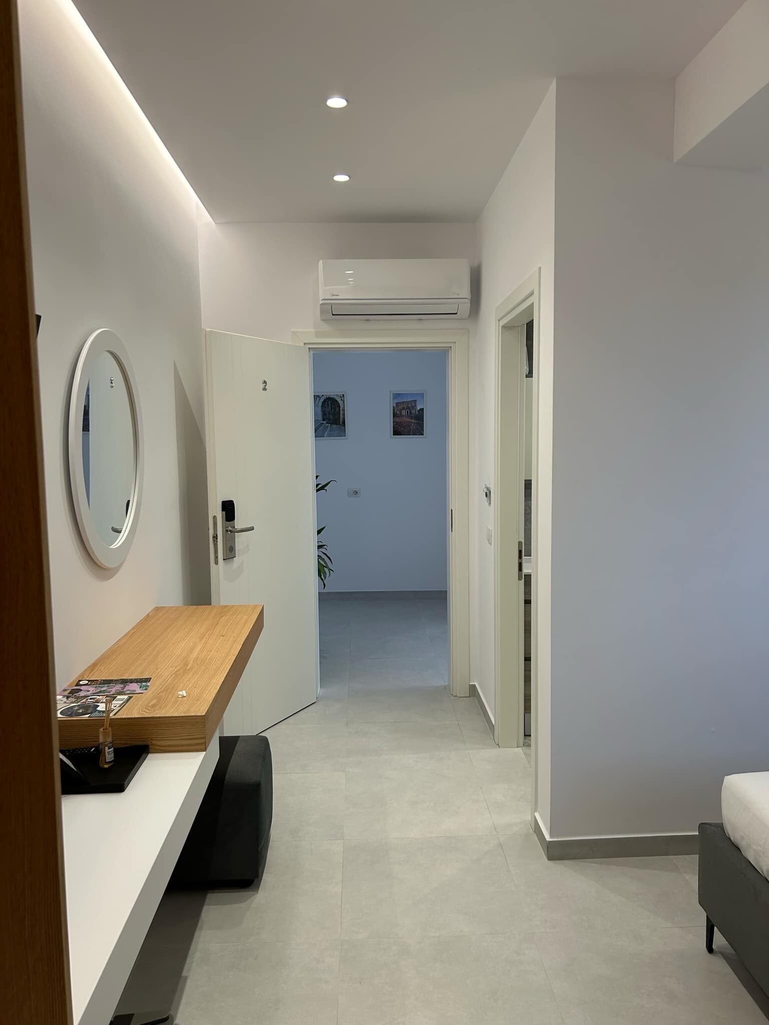 Basic Double Room | Iron/ironing board, free WiFi