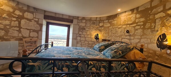 1 chambre, literie fournie