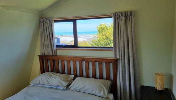 3 habitaciones y ropa de cama