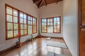 Interior - 1st floor apartment in San Jose near the airport (San José)