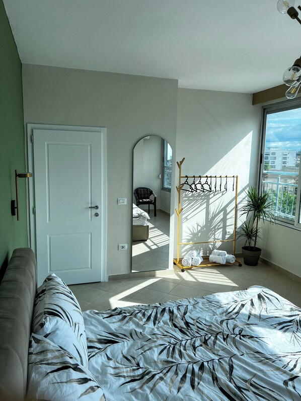 2 chambres, bureau, fer et planche à repasser, Wi-Fi