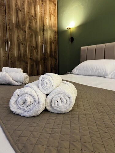 Family-friendly Sunset Charm Retreat Tirana with Panorma View and Natural Plants