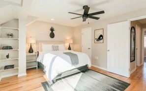 2 habitaciones, tabla de planchar con plancha, wifi y ropa de cama 