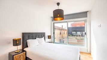 1 dormitorio, tabla de planchar con plancha, Internet y ropa de cama