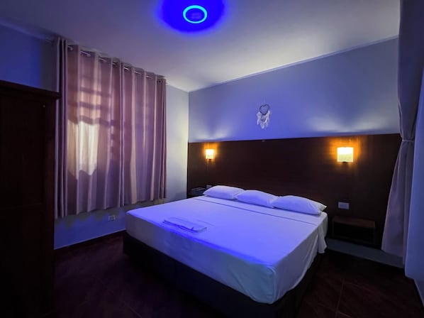 3 bedrooms, free WiFi, bed sheets