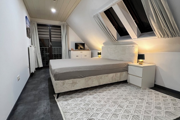 2 soverom, reiseseng for barn, wi-fi (inkludert) og rullestolvennlig