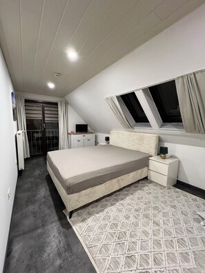 2 quartos, berço de viagem, Wi-Fi de cortesia